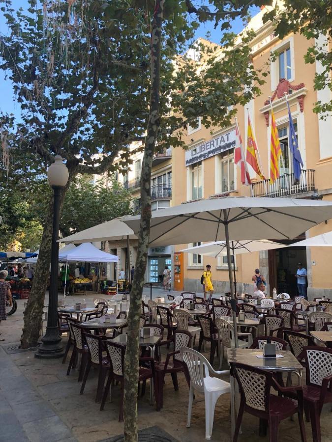 2 Bedroom Large Modern Apartment In Blanes Old Town 50M From The Beach! Ngoại thất bức ảnh