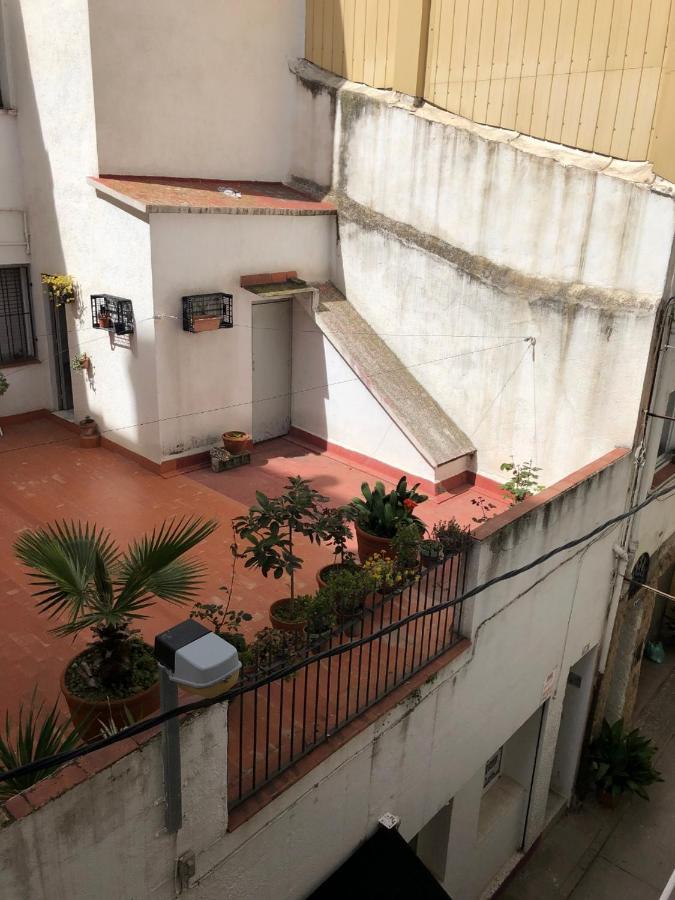 2 Bedroom Large Modern Apartment In Blanes Old Town 50M From The Beach! Ngoại thất bức ảnh
