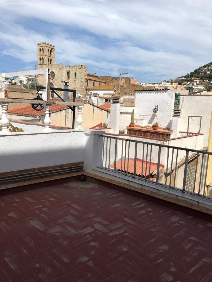 2 Bedroom Large Modern Apartment In Blanes Old Town 50M From The Beach! Ngoại thất bức ảnh
