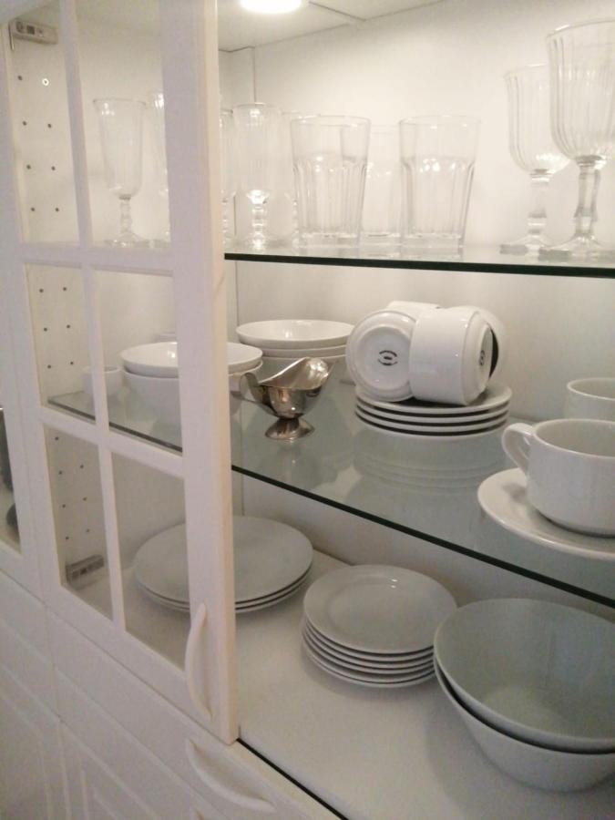 2 Bedroom Large Modern Apartment In Blanes Old Town 50M From The Beach! Ngoại thất bức ảnh
